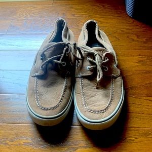 Size 11 cream-colored Sperry shoes